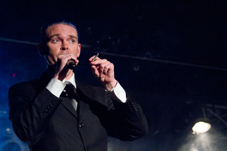 Miss-kennedy-twighlight-zone-burlesque-portland-Betholsoncreative-001