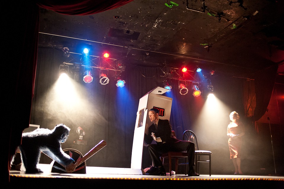 Miss-kennedy-twighlight-zone-burlesque-portland-Betholsoncreative-006