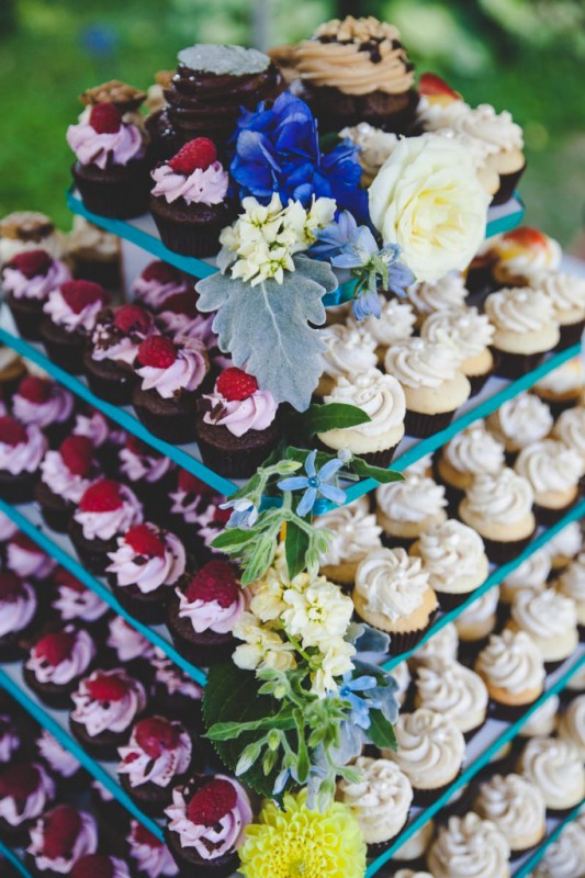 DR-Crystal-Springs-Rhododendron-Alternative-Portland-Wedding-Photographer-BethOlsonCreative-012-683x1024