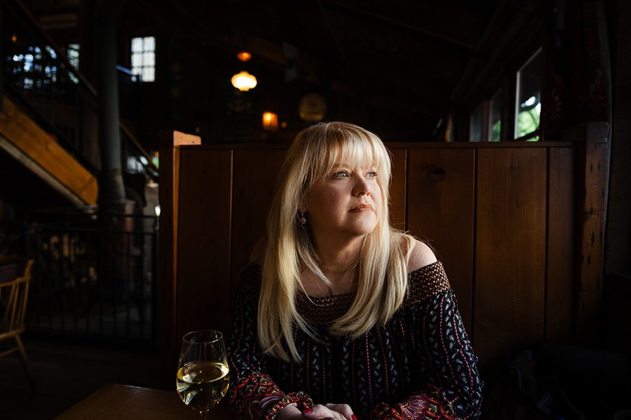 Anne Mooney-Headshots-BethOlsonCreativeW-001 sm